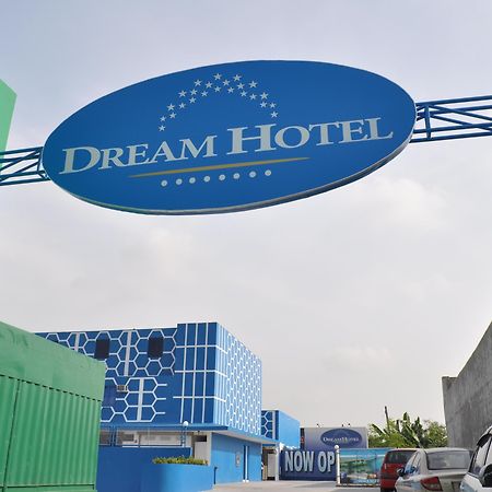 Hotel Dream World Las Piñas Luaran gambar