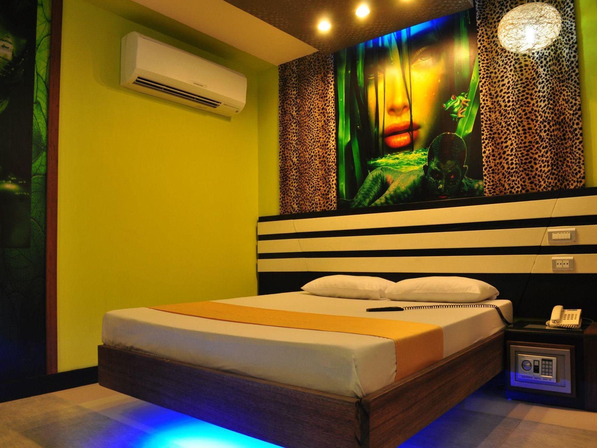 Hotel Dream World Las Piñas Luaran gambar