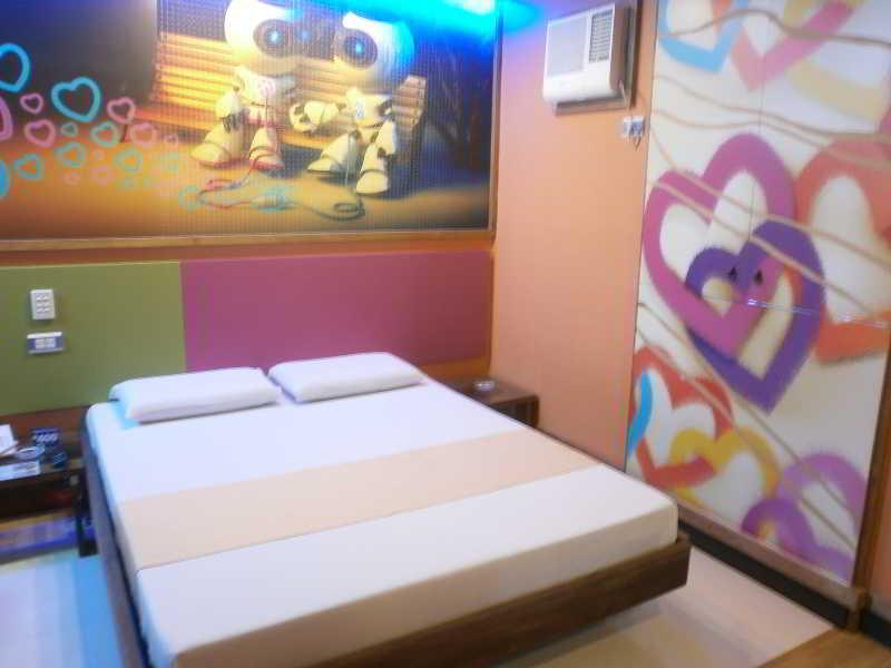 Hotel Dream World Las Piñas Luaran gambar