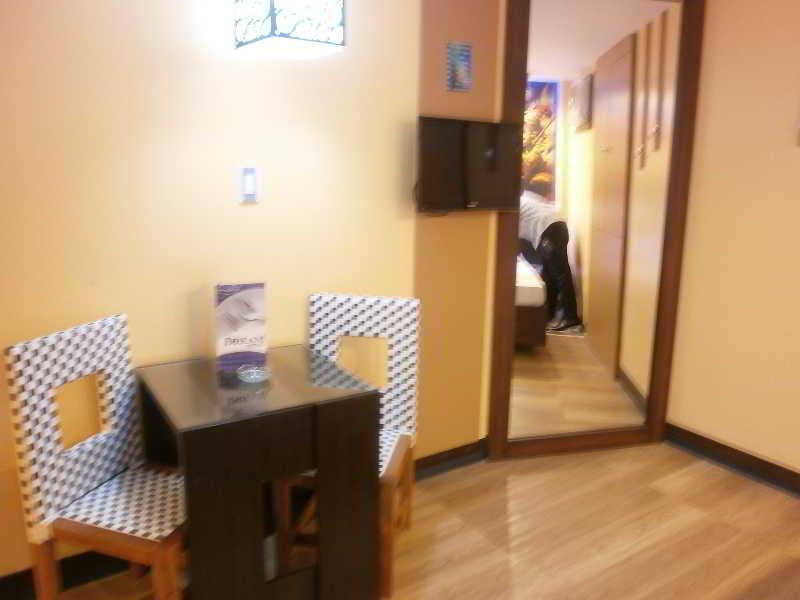 Hotel Dream World Las Piñas Luaran gambar